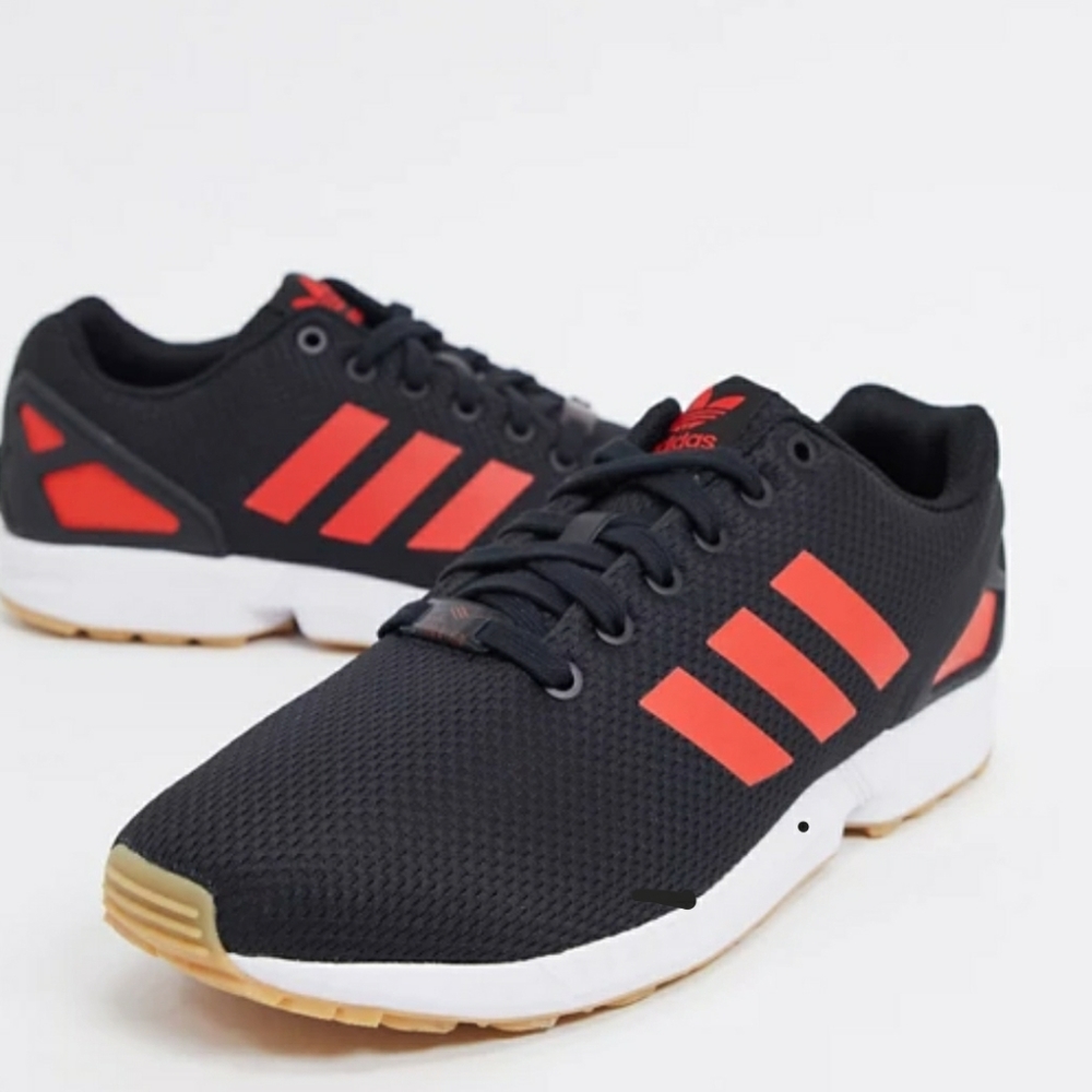 Zx flux Black Red new in bx size 14 fresh